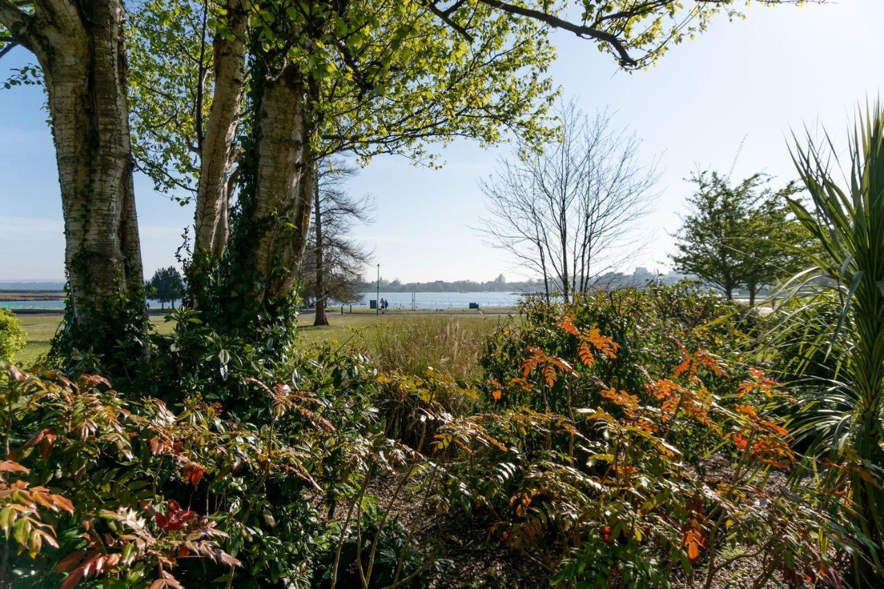 Park Lake View Poole Buitenkant foto