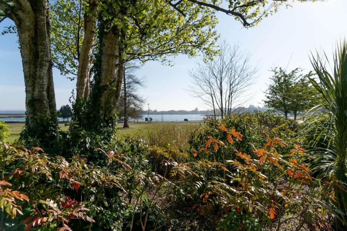 Park Lake View Poole Buitenkant foto